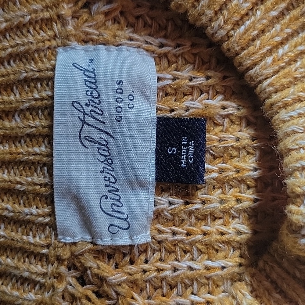 Universal Thread Sweater - Picture 3 of 5